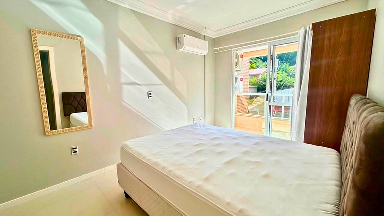 Apartamento com 2 quartos na Praia de Bombas
