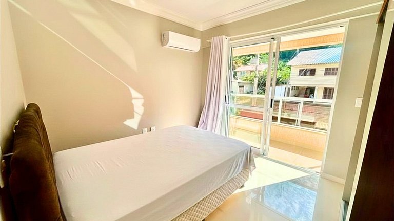 Apartamento com 2 quartos na Praia de Bombas