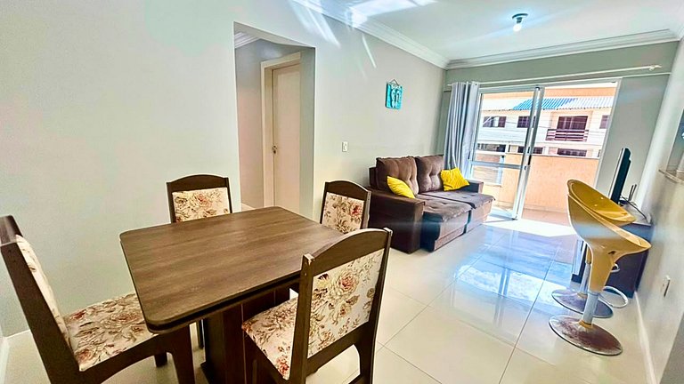 Apartamento com 2 quartos na Praia de Bombas