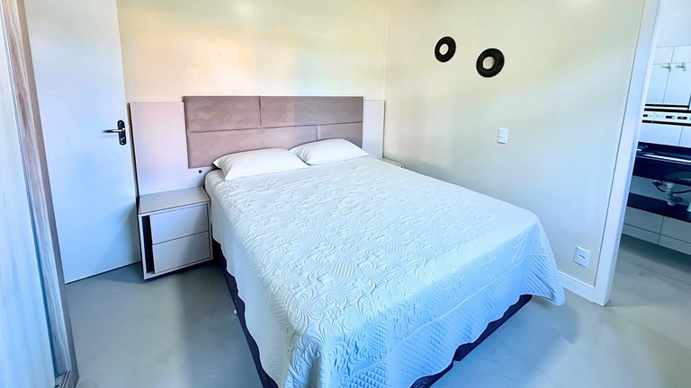 Apartamento de 2 quartos com vista para o mar