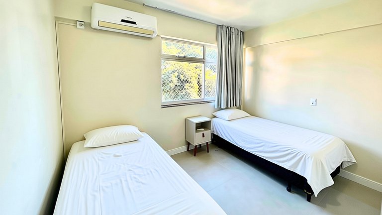 Apartamento de 2 quartos com vista para o mar