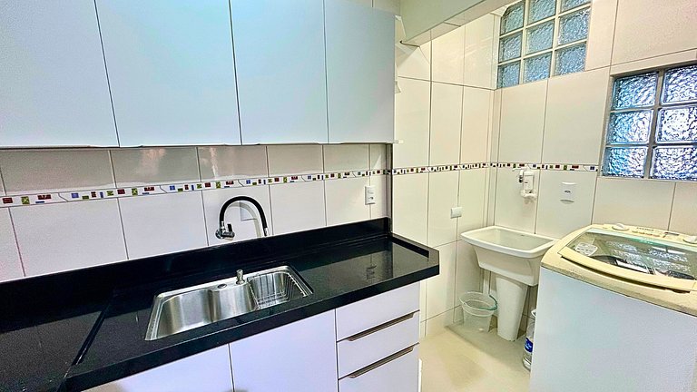 Apartamento de 2 quartos com vista para o mar