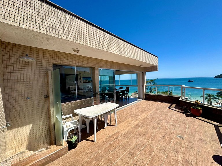 Cobertura duplex com vista para o mar de Bombinhas