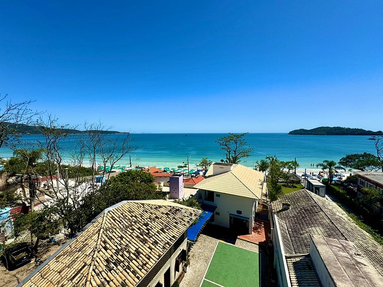 Cobertura duplex com vista para o mar de Bombinhas